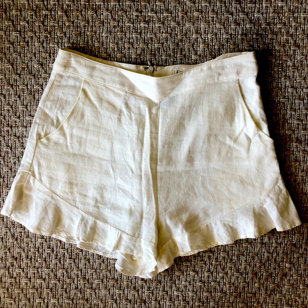 Ivory Linen ruffle hem shorts